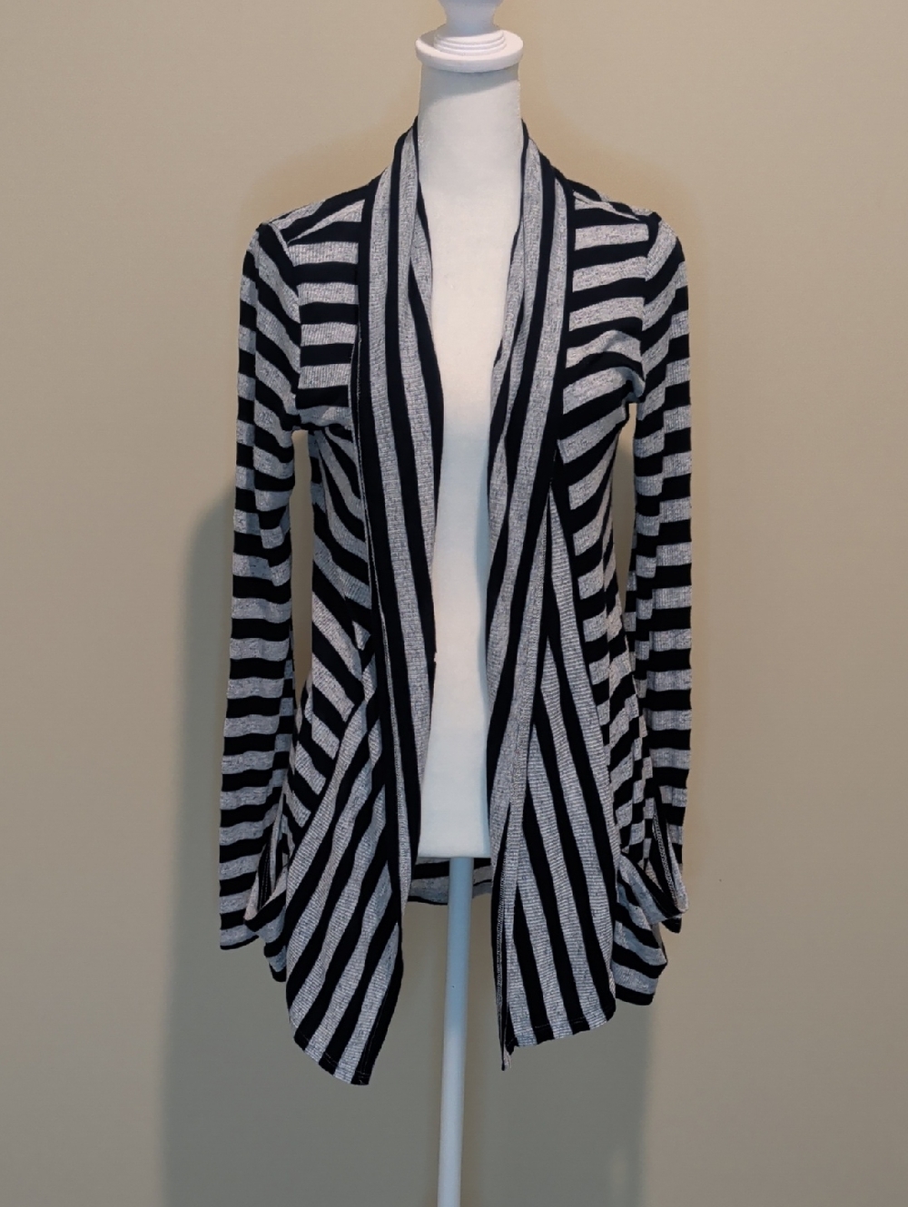 Open-Front Women's Striped Cardigan Sweater - Navy Blue & Gray